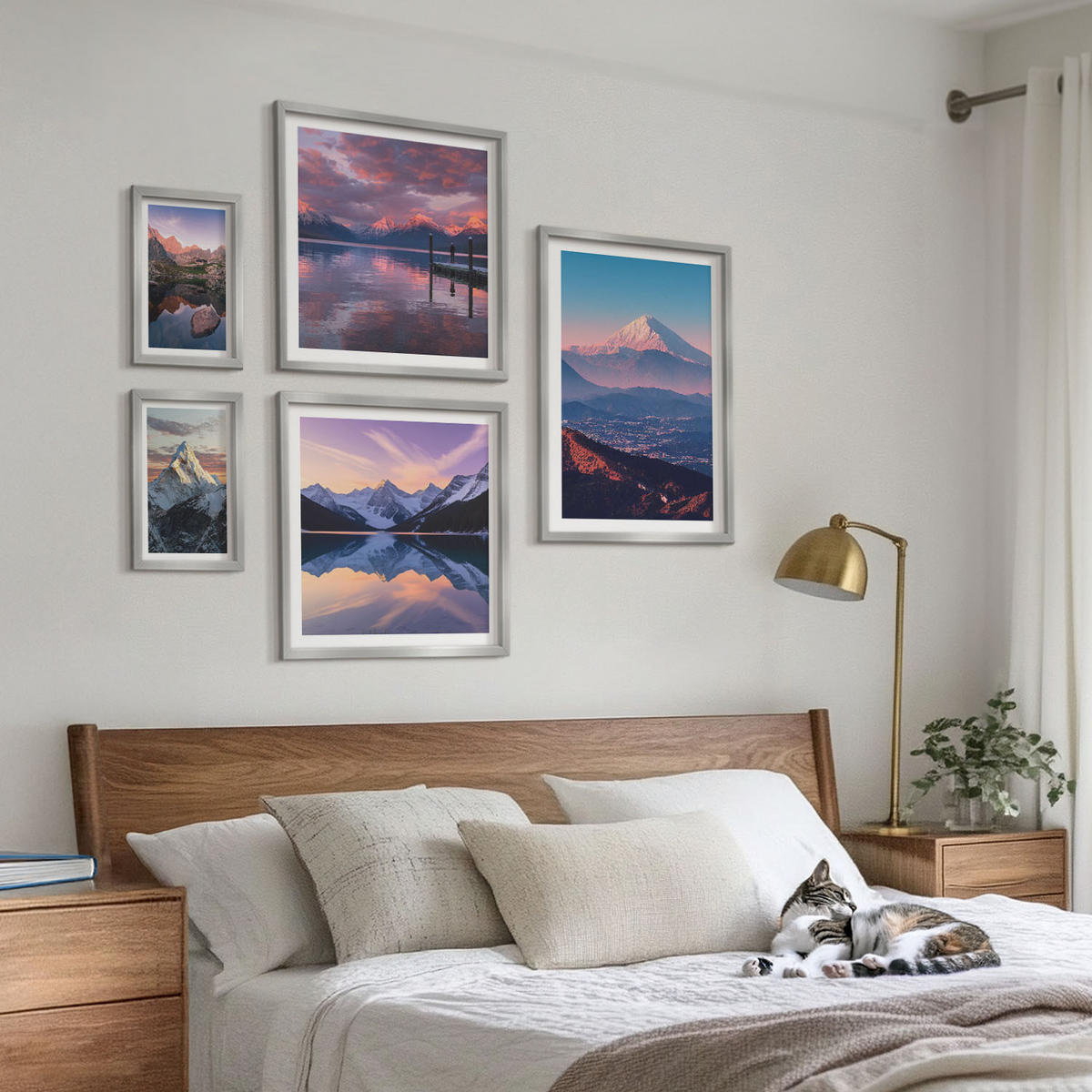 WANDBILDER 5er Set - 50x50 cm & 20x30 cm & 40x60 cm Silberner Rahmen - Nachtstadt mit Neonlichtern - Silberfarben, Kunststoff (40/60cm) - ArtPrintCave