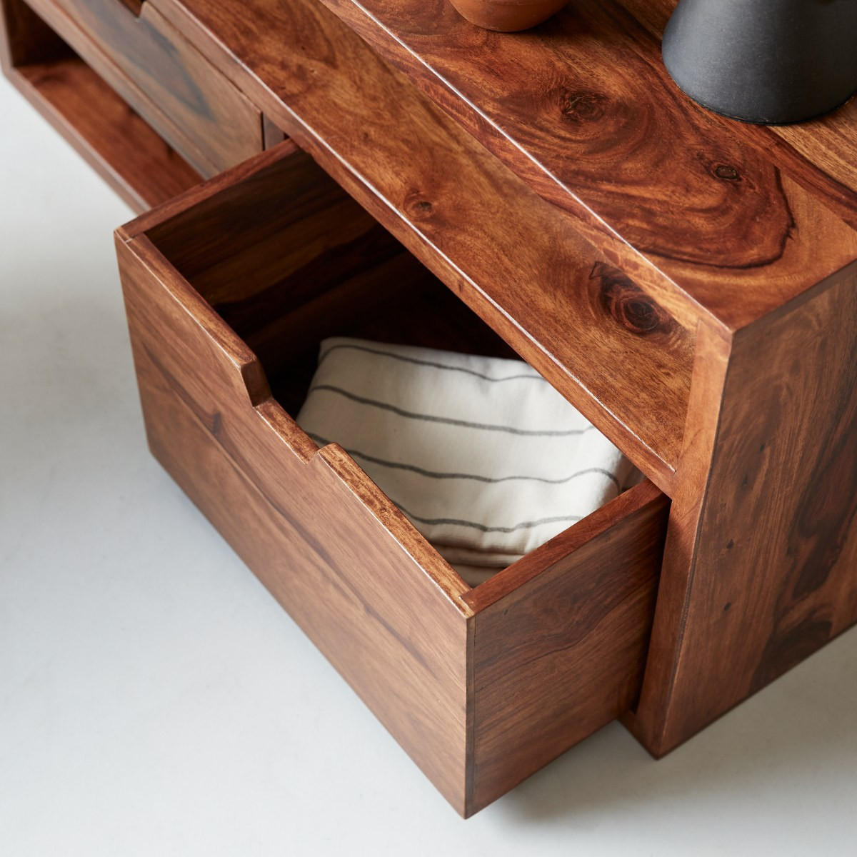 TV-SCHRANK Kwarto Braun aus Palisander - Braun, Holz (84/42/32cm) - Tikamoon