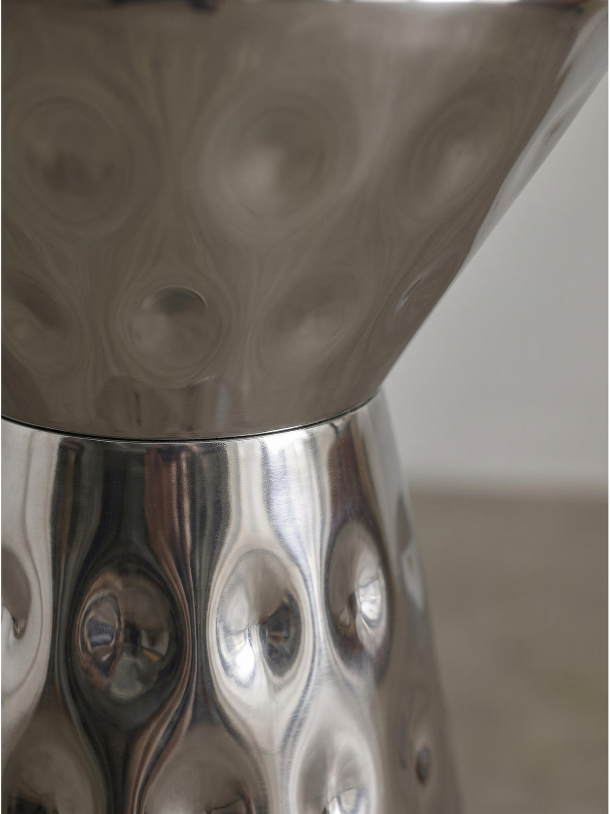 BEISTELLTISCH MAYENNE, Aluminium, handgefertigt, Silber, Ø 36 x 51 cm - Silberfarben, Metall (36/36/51cm) - KADIMA DESIGN