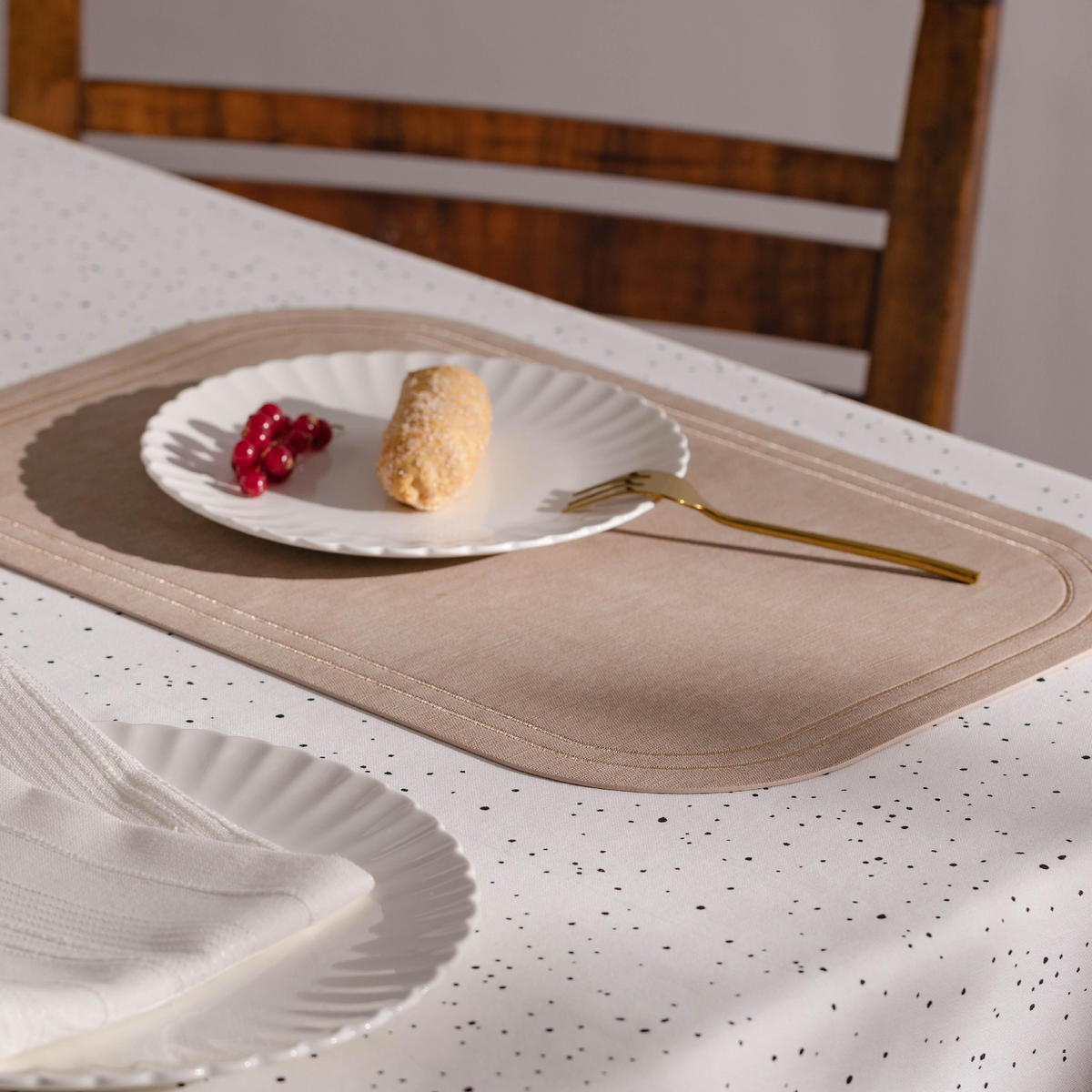 DEKORATIVES TISCHSET Ritera - Beige, Kunststoff (30/45/1cm) - home&you