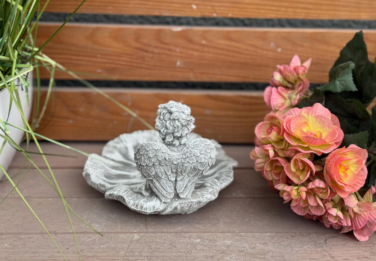 STEINFIGUR Engel auf Blüte frostfest Steinguss - Grau, Stein (16/12/16cm) - stoneandstyle