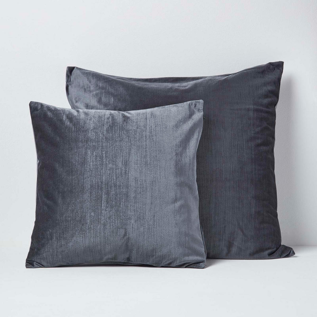 KISSENHÜLLE Samt grau 45/45 cm - Dunkelgrau, Textil (45/45cm) - Homescapes