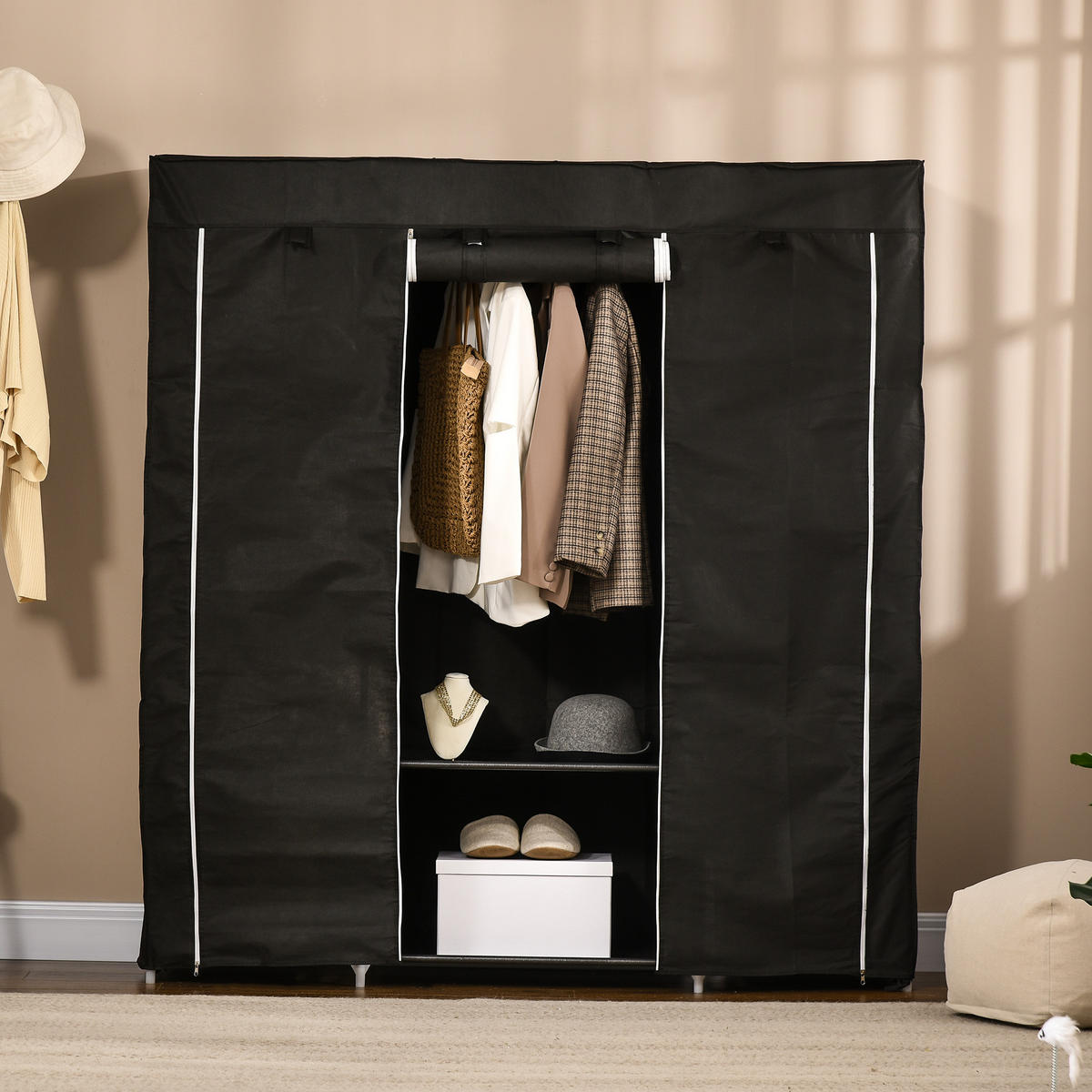 STOFFSCHRANK DE-17189 - Schwarz, Textil (43/162.5/150cm) - ComfortXL