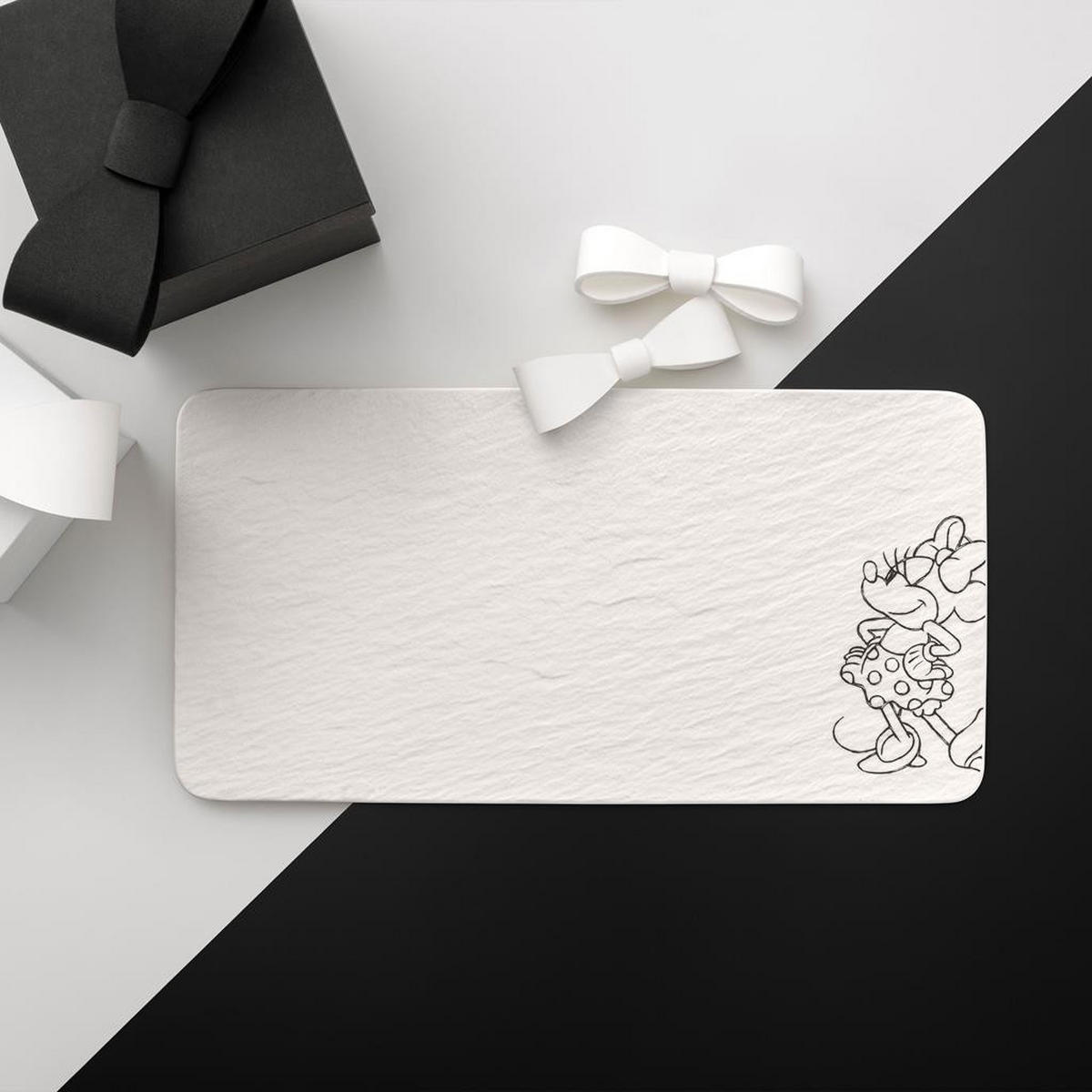 SERVIERPLATTE Manufacture Rock Blanc - Mickey Mouse weiß 34,9 x 17,9 cm - Weiß, Keramik (17.9/1.3/34.9cm) - Villeroy & Boch
