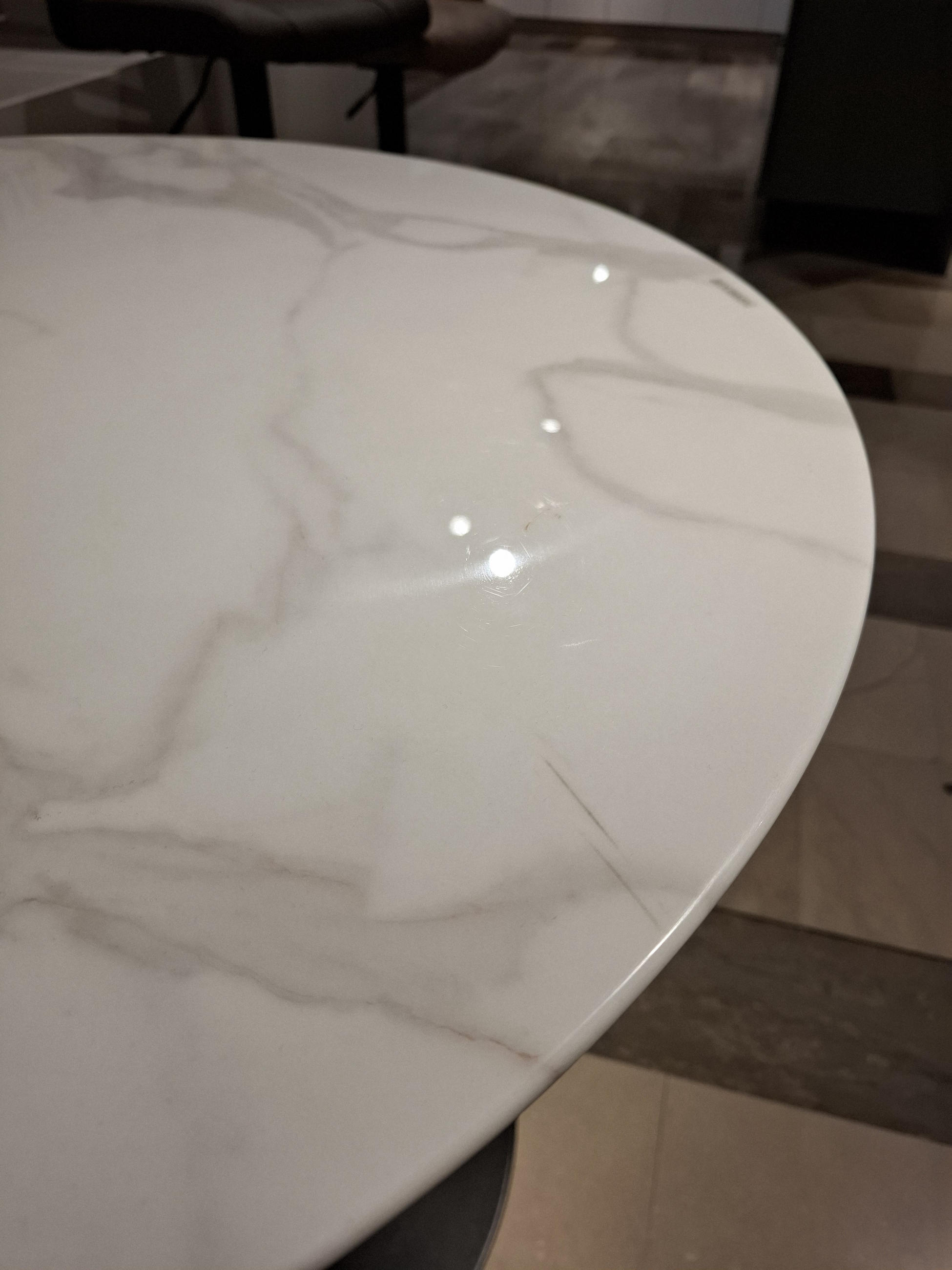 JEDILNA MIZA DORA - Xora