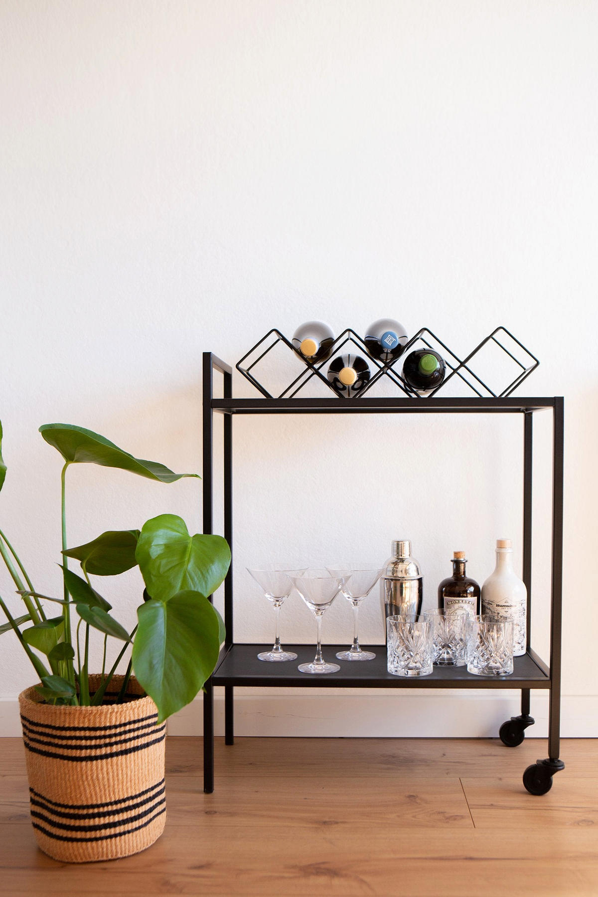 WEINREGAL Kaya aus Eisen in Schwarz 54/13 cm - Schwarz, Metall (14.5/13/54cm) - LaLe Living