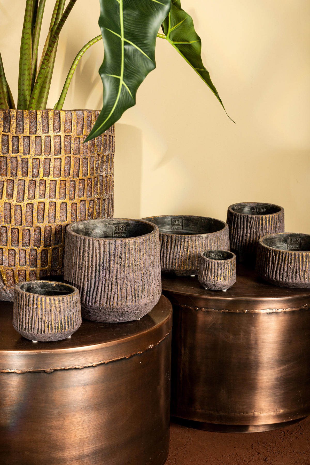 KERZE Holden Violett 18/18/10cm - Lila, Stein (18/10/18cm) - PTMD Collection