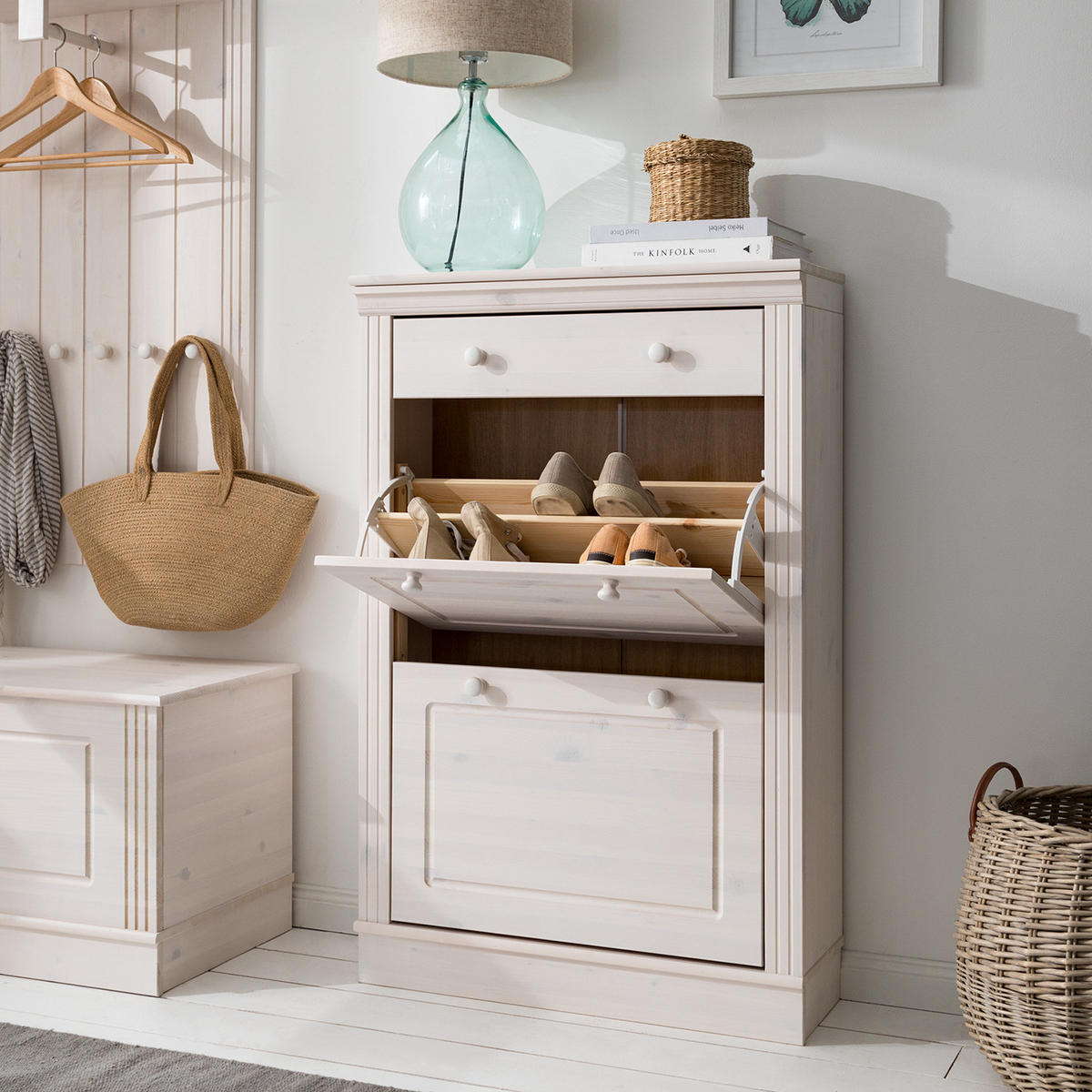 SCHUHKIPPER mit 2 Klappen - Kieferfarben, Holz (70/108/27cm) - home24