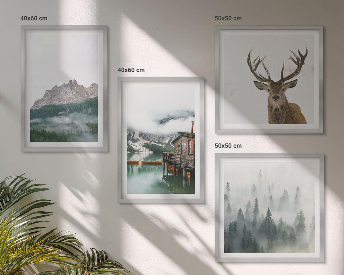 BILDER SET 4er Set - 50x50 cm & 40x60 cm Silberner Rahmen - Berge, See, Hirsche, Hütte, Nebel - Silberfarben, Kunststoff (50/50cm) - TULUP