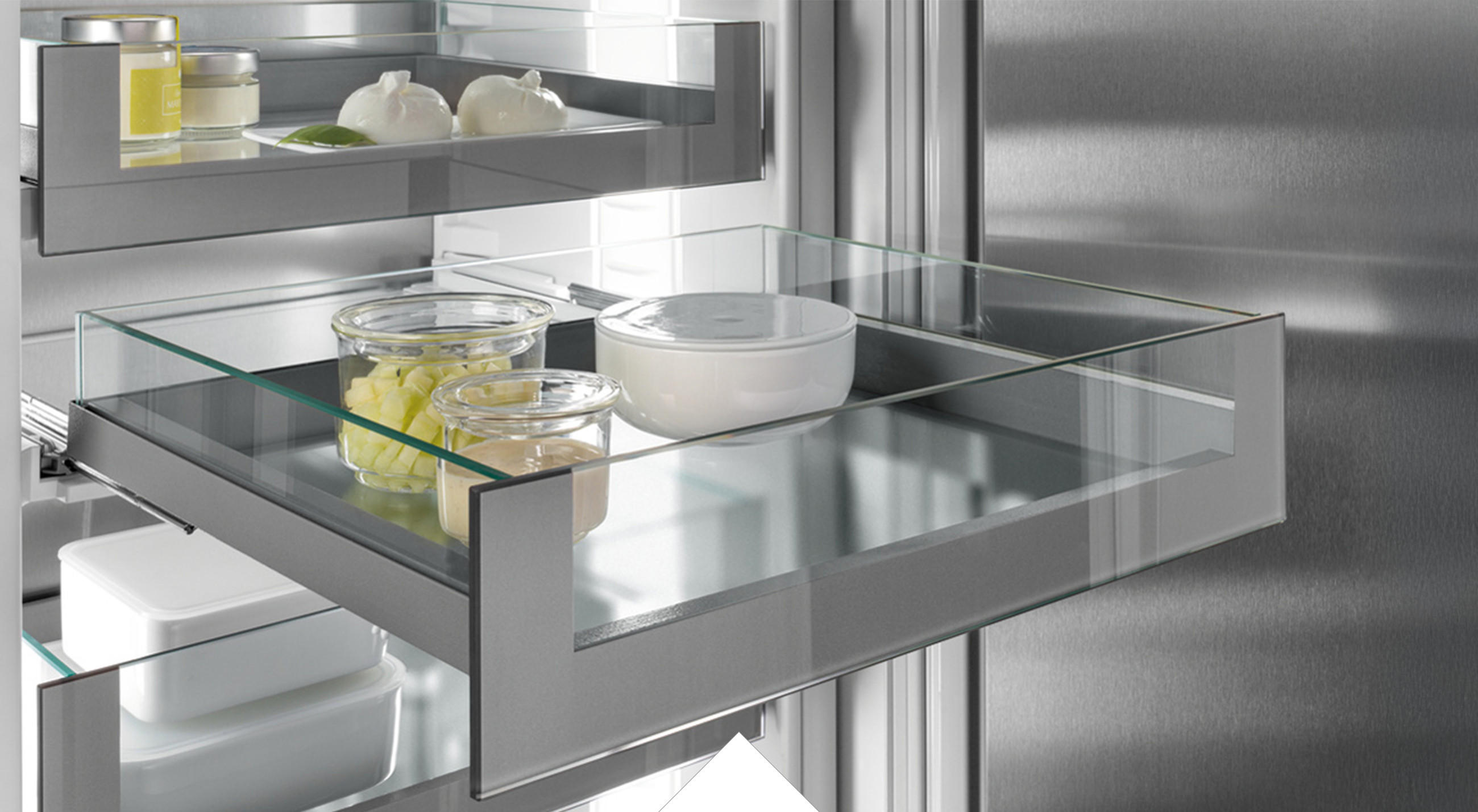 Detailbild der praktischen OpenStage-Schubfächer, im Innenraum eines LIEBHERR Kühlschrank.