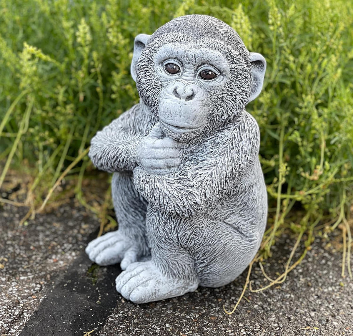 STEINFIGUR Schimpanse Affe frostfest Steinguss Gartenfigur - Grau, Stein (18/30/17cm) - stoneandstyle