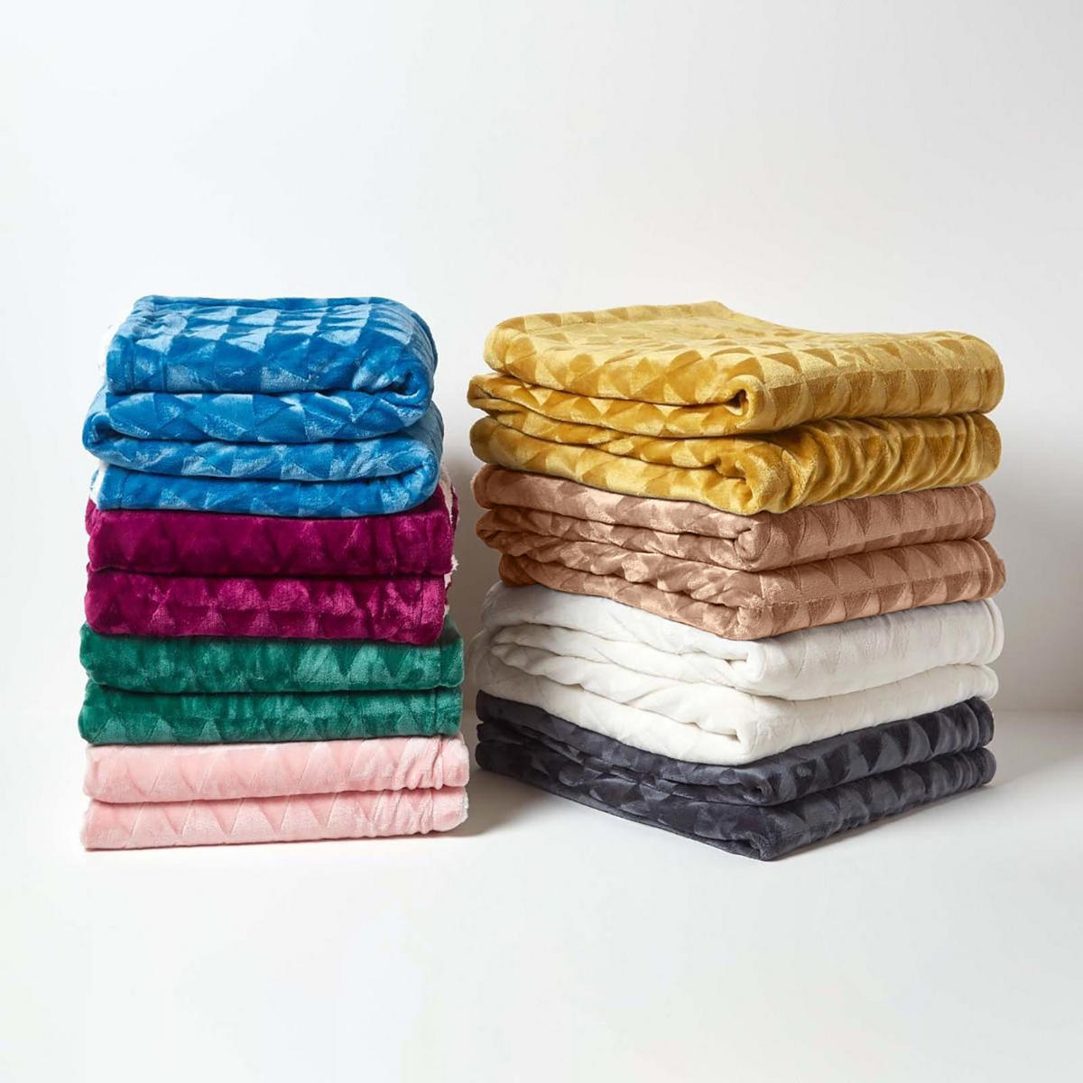 KUSCHELDECKE Sherpa 200/230 cm, Samtdecke mit Dreieckmuster - Hellbraun, Textil (200/230cm) - Homescapes
