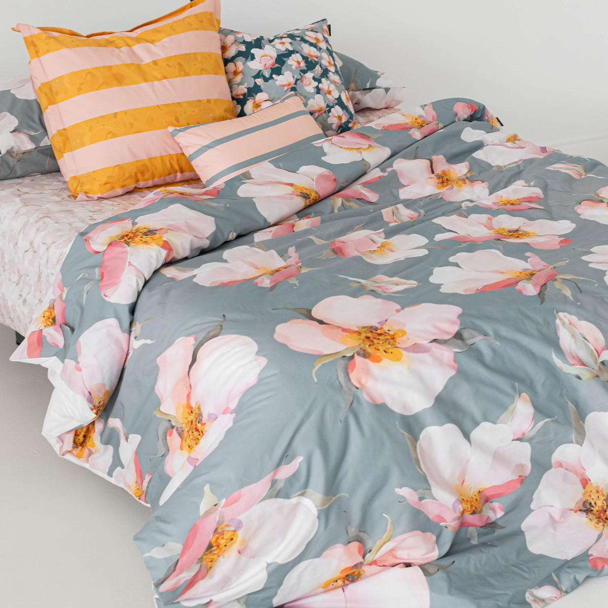 BETTBEZUG spring blossom 155x220 cm (komfortgrösse) mehrfarbig - Multicolor, Textil (155/220cm) - Happy Friday