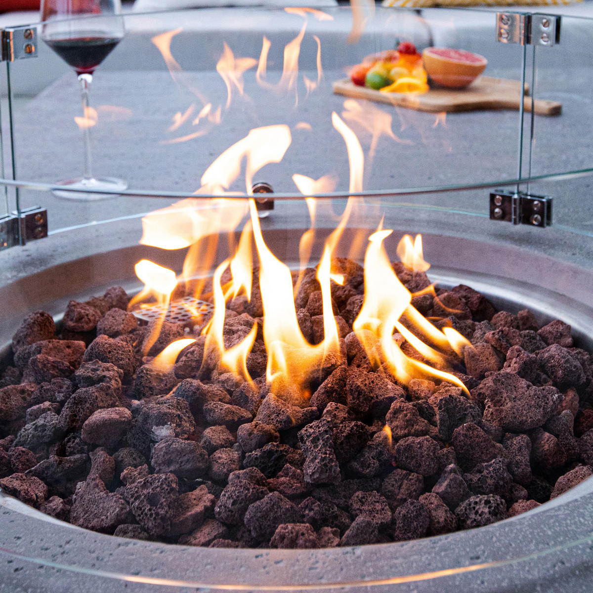 FEUERTISCH Metropolis Gasfeuerstelle aus GF-Beton 142/81/35 cm - Hellgrau, Naturmaterialien (81/35/142cm) - Elementi