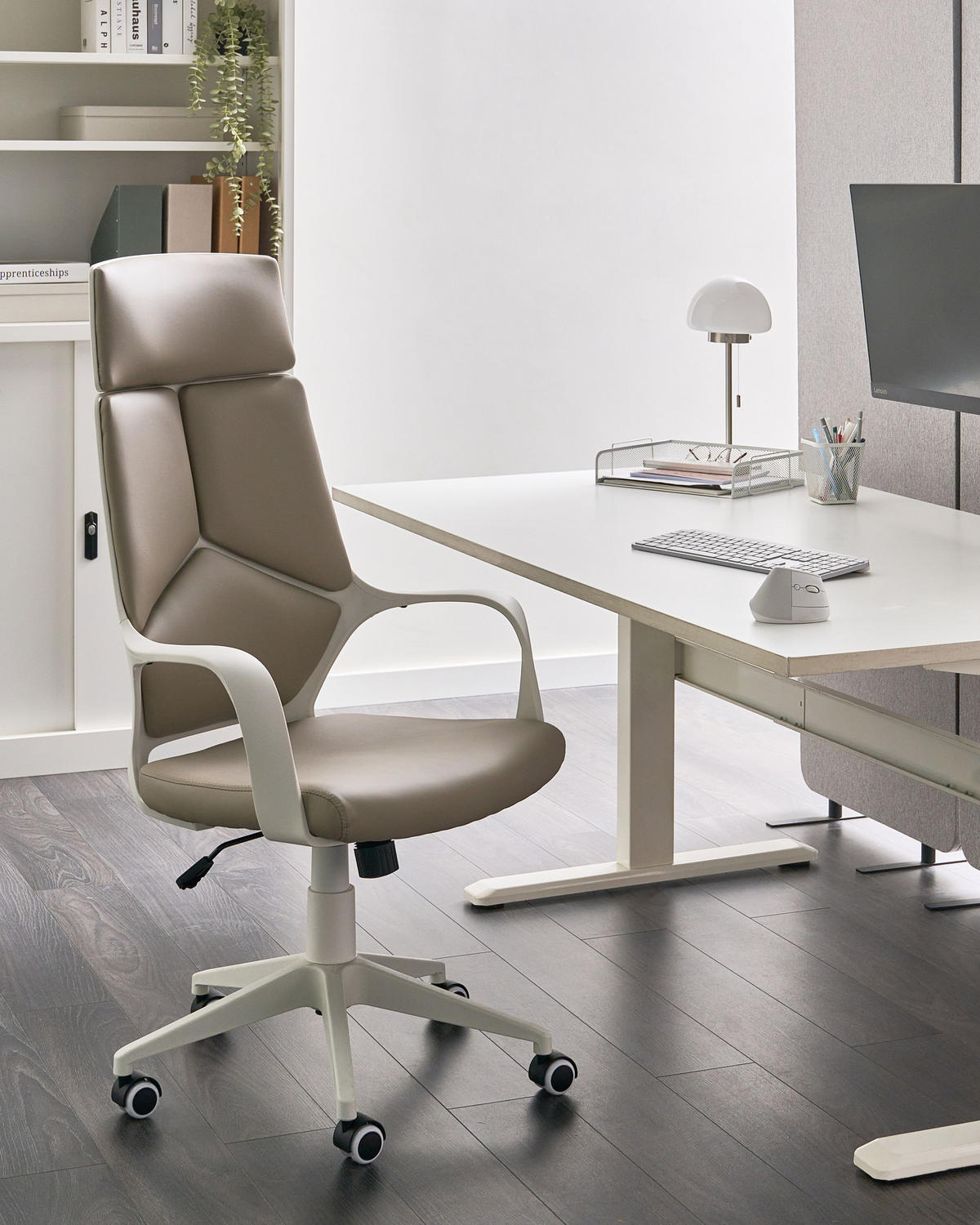 BÜROSTUHL Taupe Delight - Taupe/Weiß, Kunststoff (64/116/64cm) - Beliani