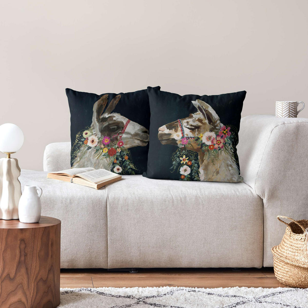 DEKOKISSEN 2er-Set Lama mit Blumenschmuck Set I 50/50 cm - Schwarz, Textil (50/50cm) - Bilderwelten