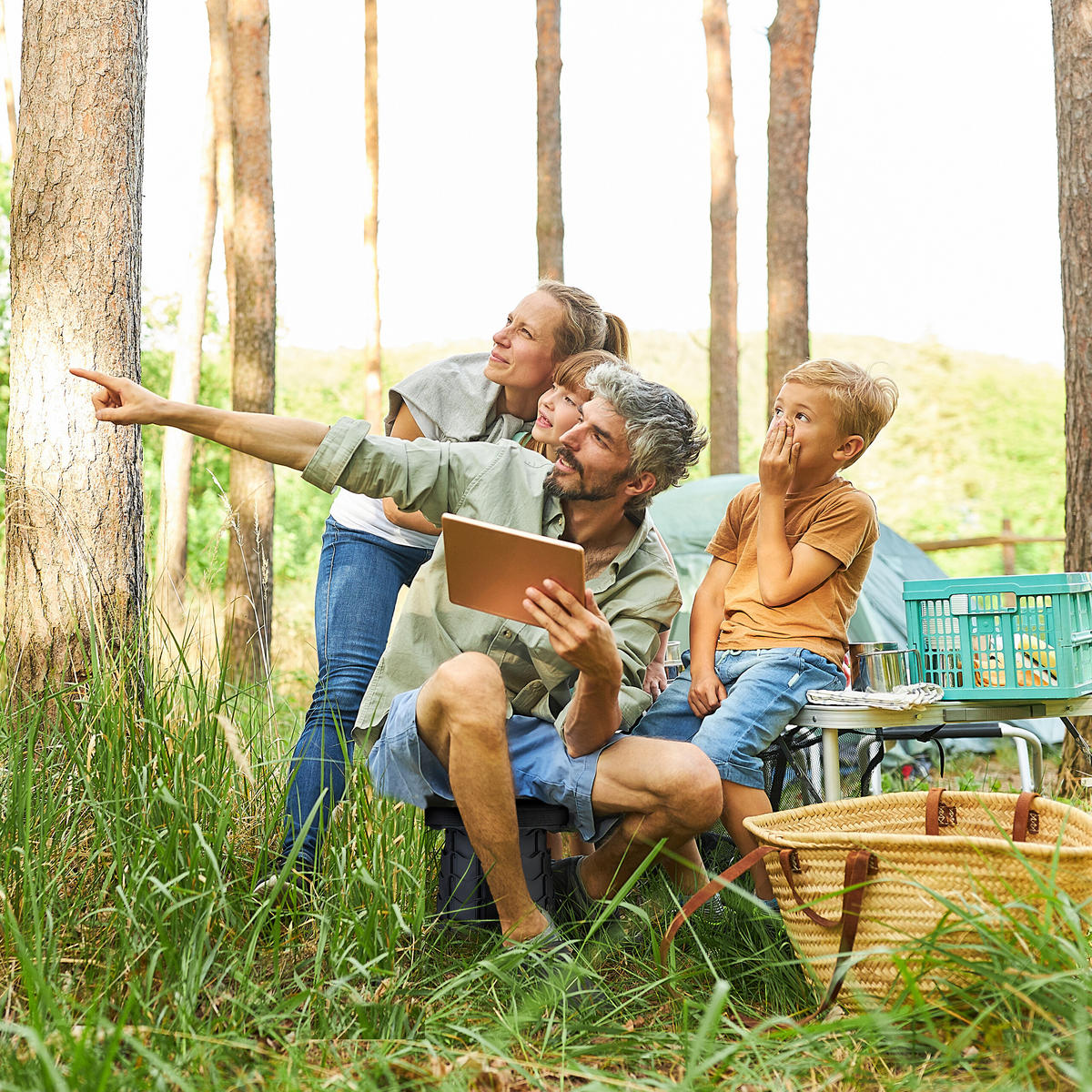 TELESKOPHOCKER - Schwarz, Kunststoff (25/44.5/25cm) - Relaxdays