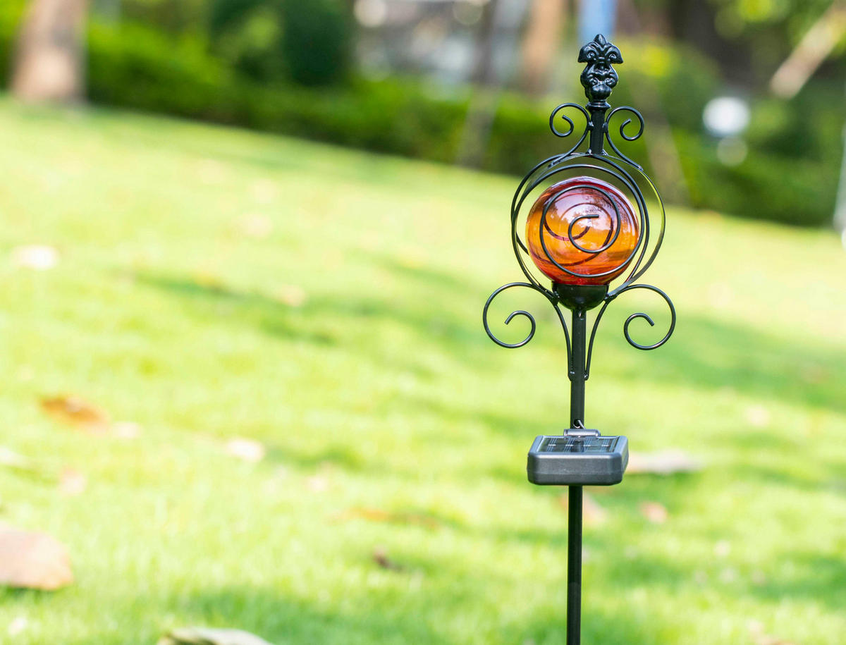 LED Solar Gartenstäbe Außenbereich automatische Beleuchtung umweltfreundlich einfache Installation wetterbeständig Barock rot - Rot, Kunststoff (9/9/80cm) - Northpoint