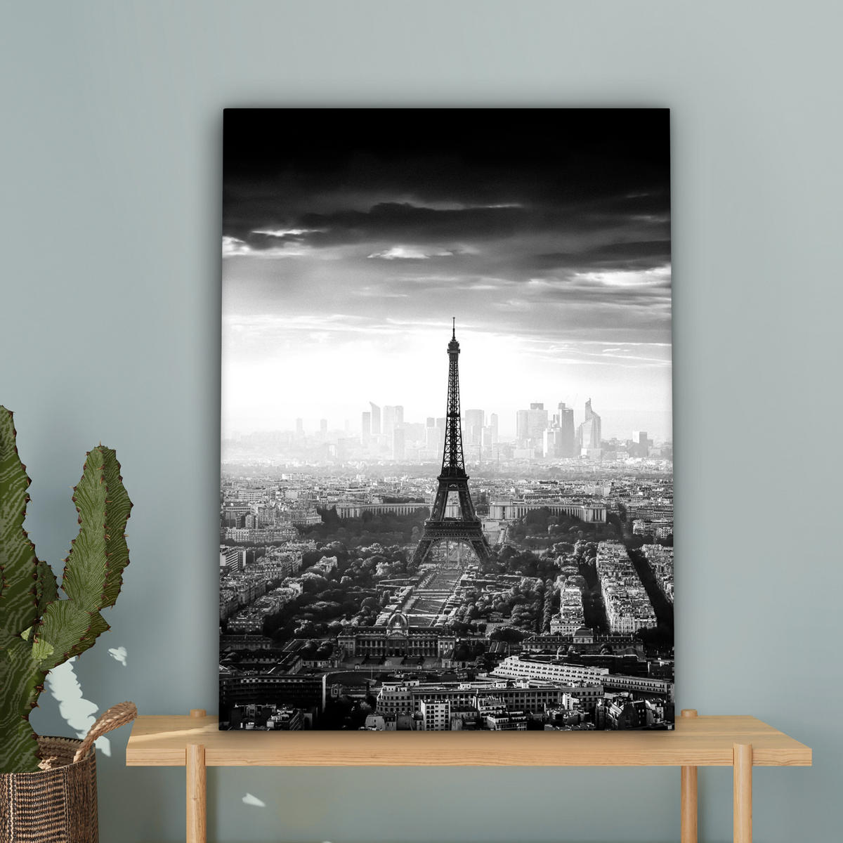 LEINWANDBILD Paris - Skyline - Eiffelturm - Stadt - Wolken Wandbild Wohnzimmer 60x80 cm - Dunkelgrau, Textil (60/80cm) - MuchoWow