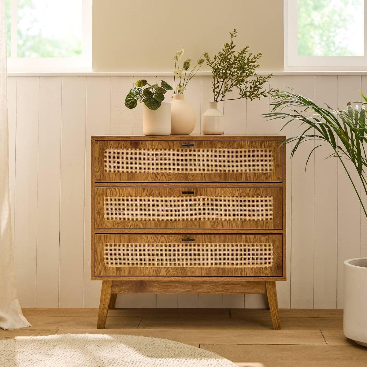 KOMMODE mit 3 Schubladen, Rattanfronten und Holzfüßen 80/39/79 cm - Eschefarben, Holzwerkstoff (80/79/45cm) - Calicosy