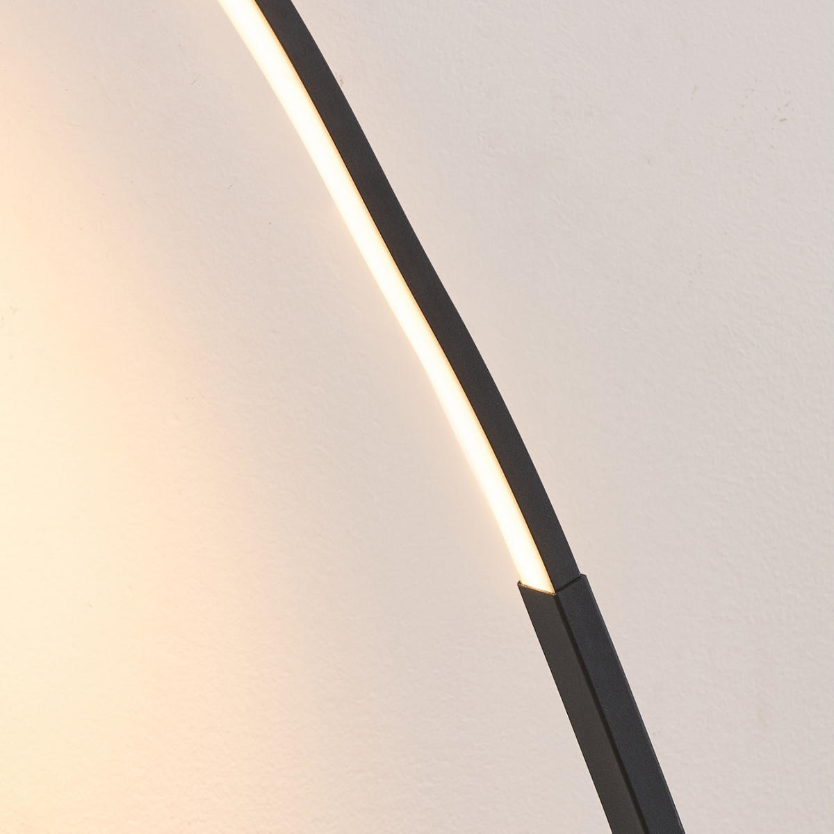 STEHLEUCHTE Thalia, Schwarz, 184cm - Schwarz, Metall (118/28/184cm) - KOSILUM