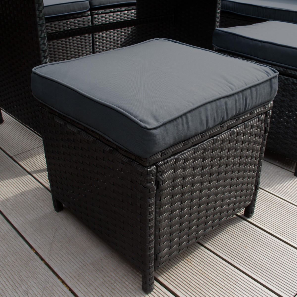 ECKGARNITUR Rattan & Kissenbox - Schwarz - Schwarz, Naturmaterialien - Monstershop