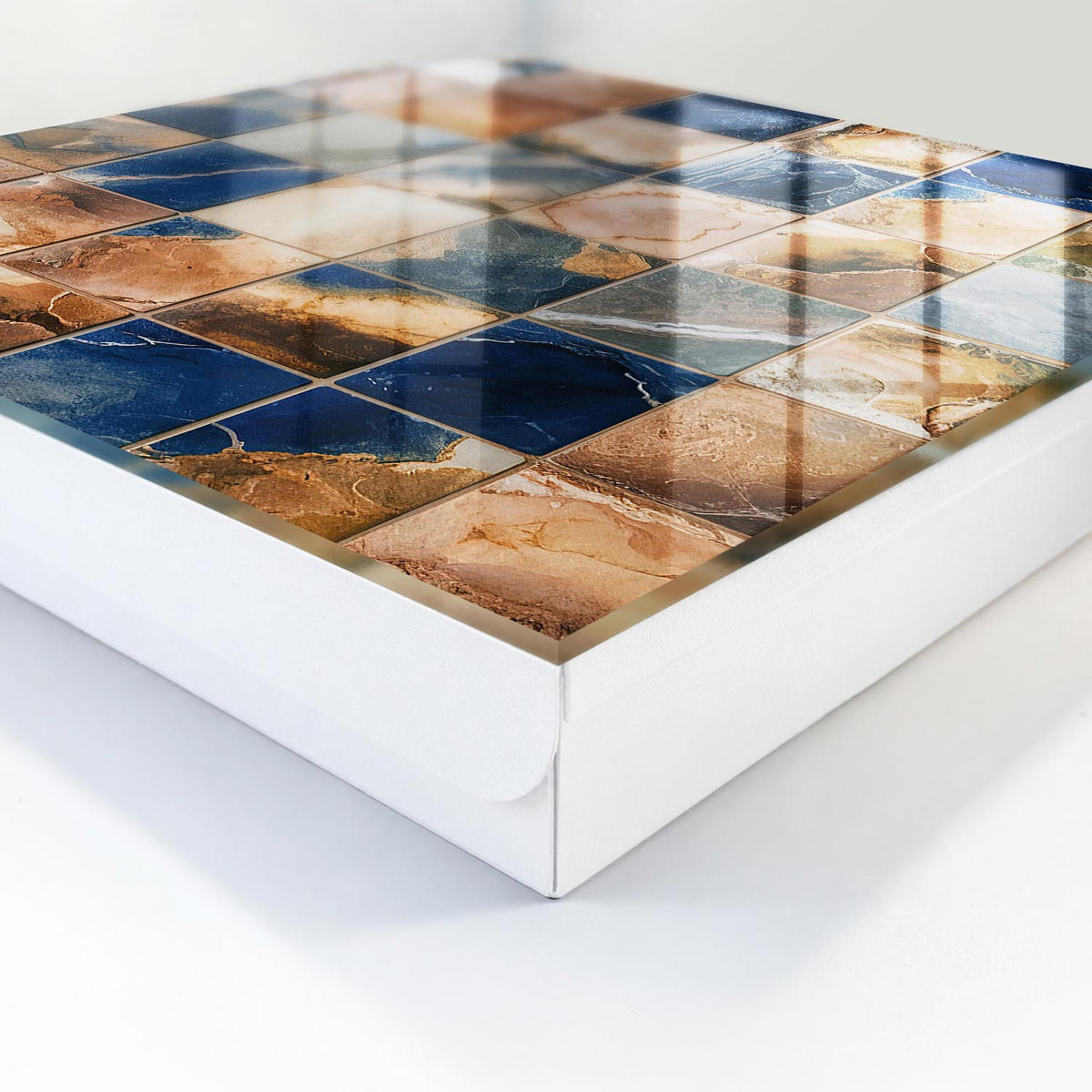 SCHLÜSSELBOX Weiß 30x30 cm – Türöffnung nach rechts - Marmormosaik - Braun, Metall (30/30/5cm) - TULUP