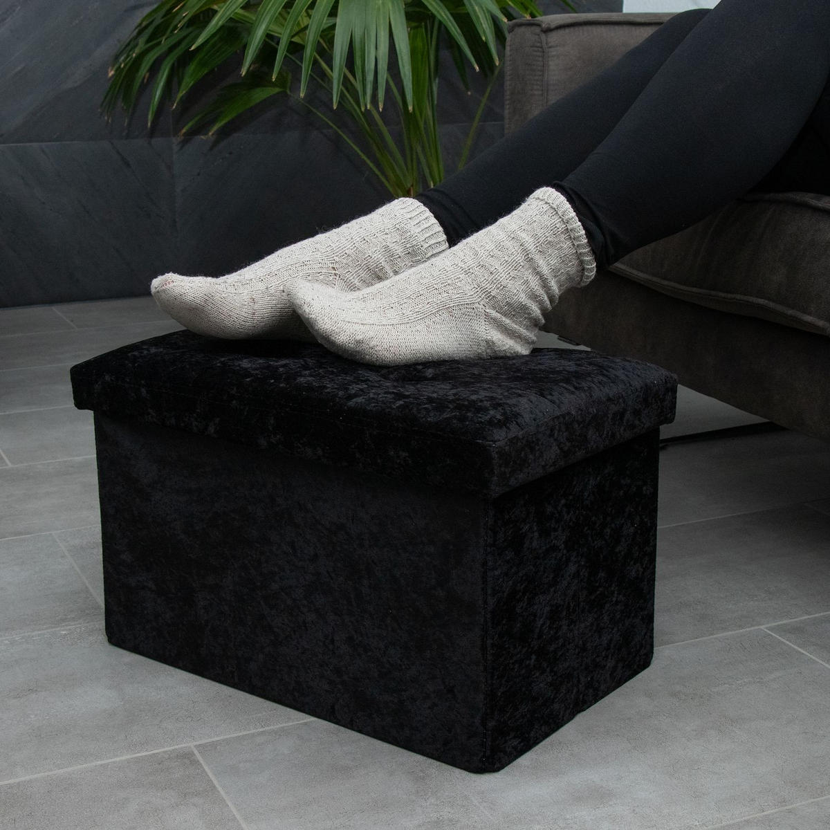 SITZBOX Faltbar mit Samtbezug 49/30/30 cm (Schwarz) - Schwarz, Karton (30/30/49cm) - Intirilife