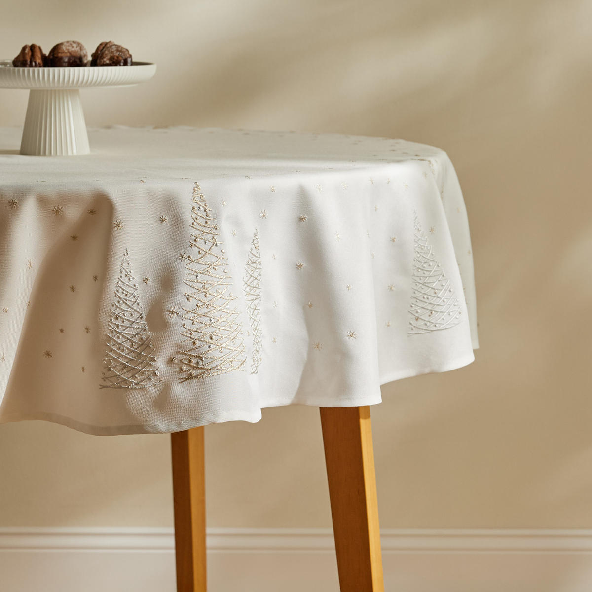 TISCHDECKE Navore Rund 160cm Weiß/Gold, Dekorative Tischdeko Weihnacheten, Weihnachtsdeko, Christmas - Weiß, Textil (160cm) - home&you