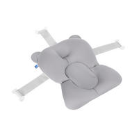 BADEKISSEN Bär Badehilfe grau hellgrau Wannenauflage, Baby-Badewannenkissen, Clips - Grau, Kunststoff (32/45cm) - Kikka boo