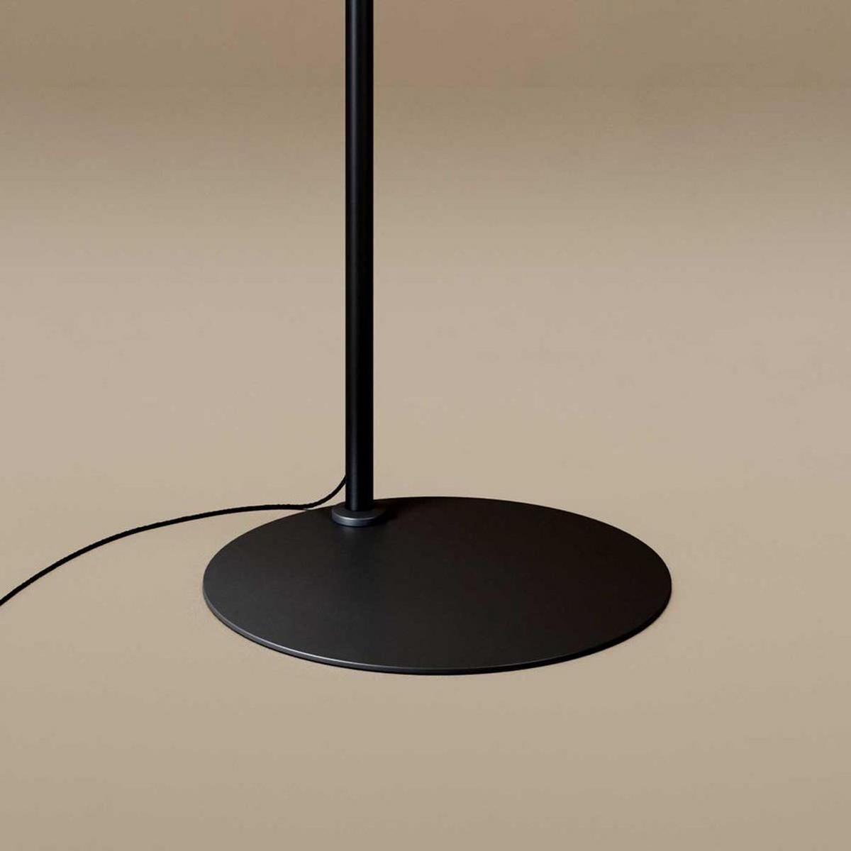 LED-STEHLAMPE Ring Schwarz Ø 60cm - Schwarz, Metall (60/60/172.5cm) - s.luce