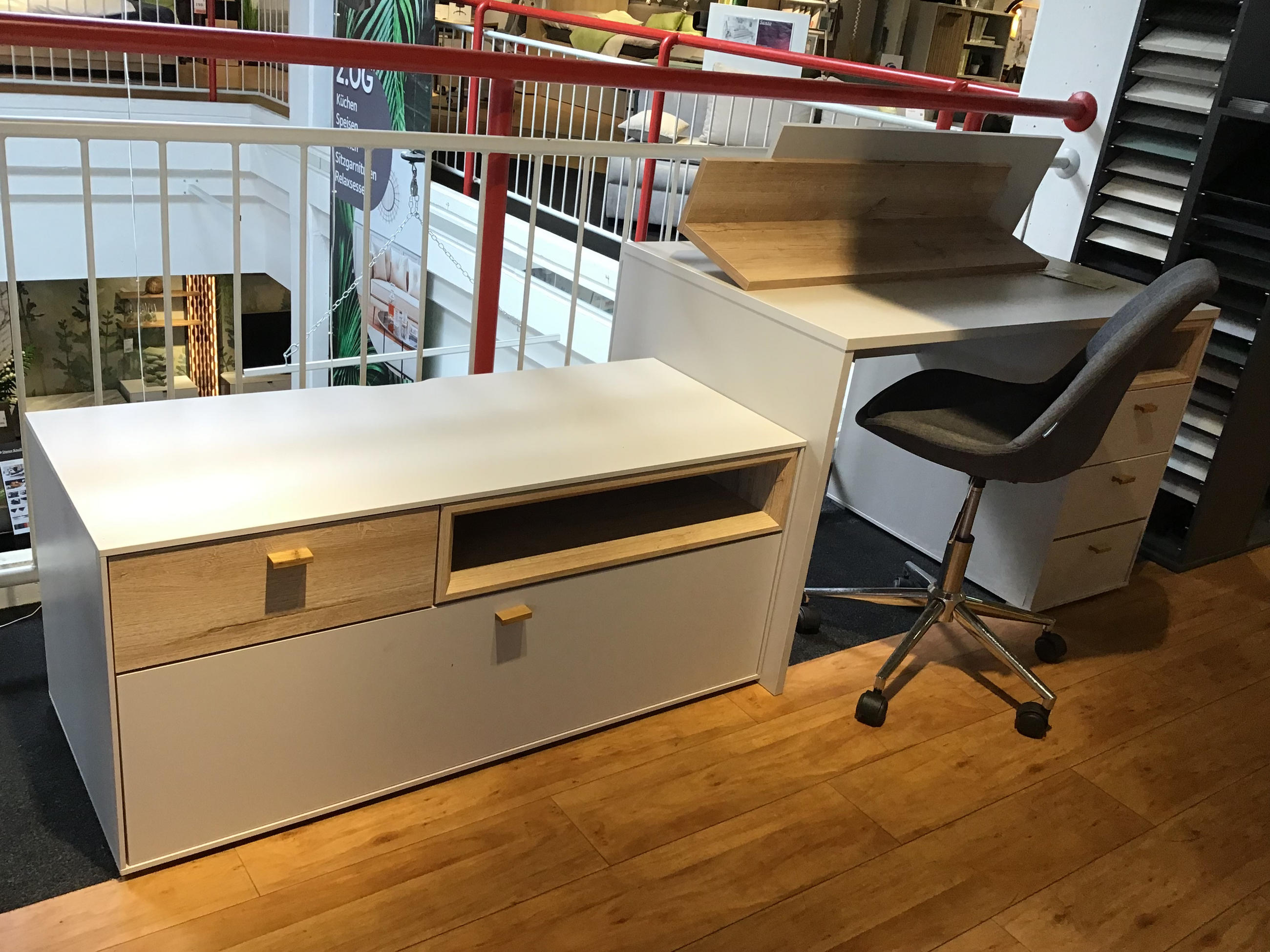 BÜRO - Hom`in