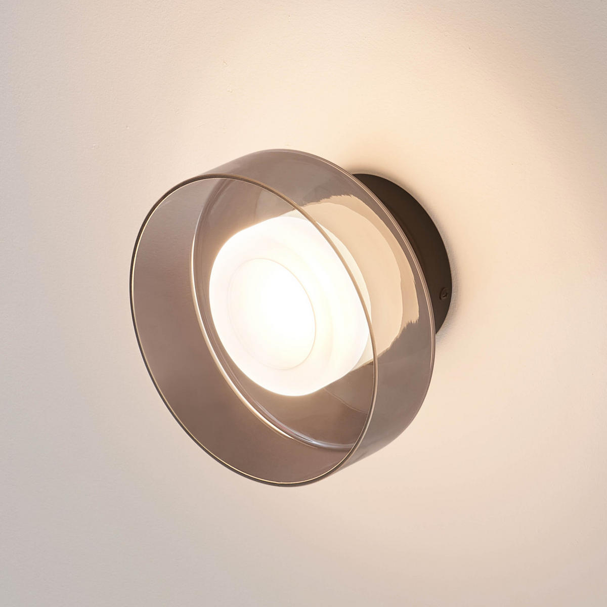 WANDLEUCHTE Valdo, Schwarz und rauchgrau, 14cm - Schwarz, Glas (20/7/14cm) - KOSILUM