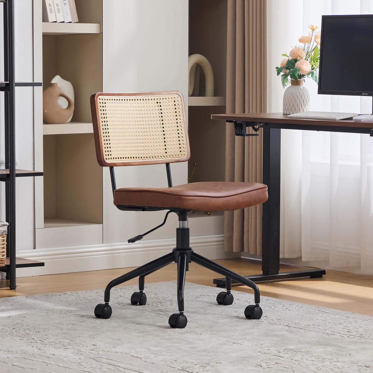 DREHSTUHL DE-36881 mit Rattan-Rückenlehne und PU-Leder-Sitz Braun - Braun, Metall (58.5/91.5/55cm) - ComfortXL