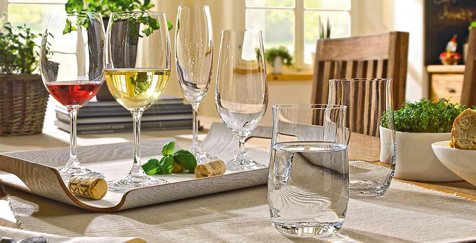 Klasická sada sklenic na vodu, bílé víno, červené víno a pivo značky Leonardo z XXXLutz.