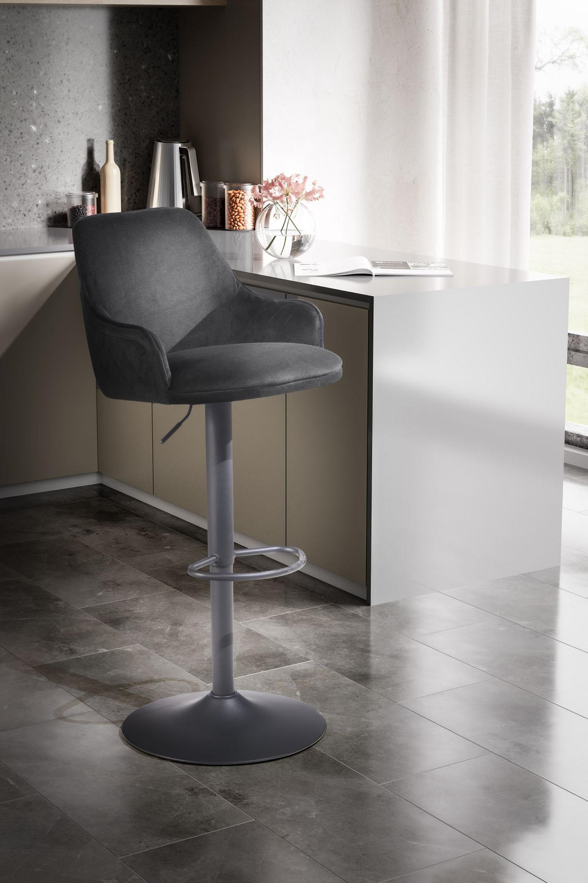BARHOCKER Samt Lehne Höhenverstellbar Trompetenfuß Armlehne Gepolstert, Schwarz 45x45x106 cm - Schwarz, Textil/Metall (45/106/45cm) - KADIMA DESIGN