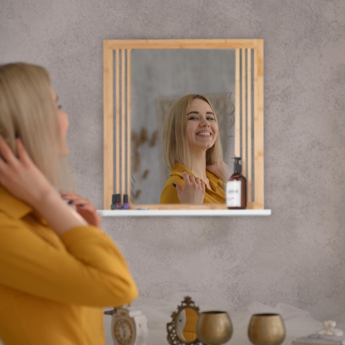 BADSPIEGEL - Hellbraun, Glas/Holz (54/56.5/10cm) - Relaxdays