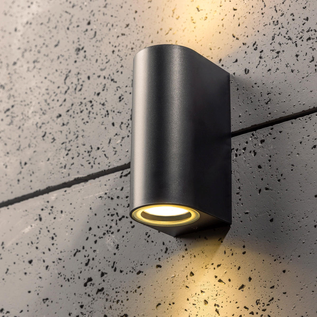 AUSSENWANDLEUCHTEE Schwarz gebogen Doppel - Schwarz, Kunststoff (9.5/15/7cm) - CGC Europe