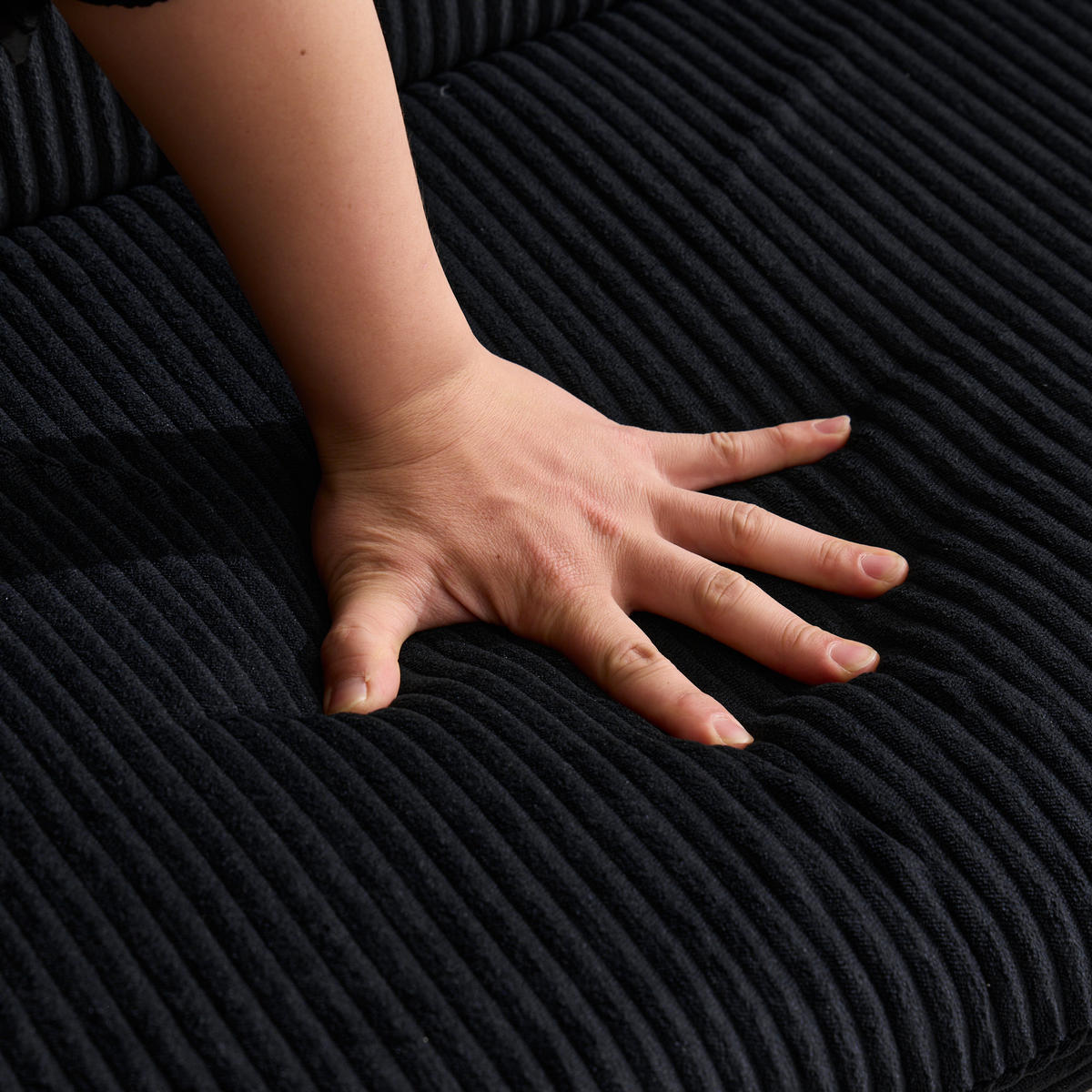 SOFA mit verstellbarer Rückenlehne aus Samt mit Relax- und Liegefunktion - Schwarz, Textil (168/67/86cm) - EVRYAE