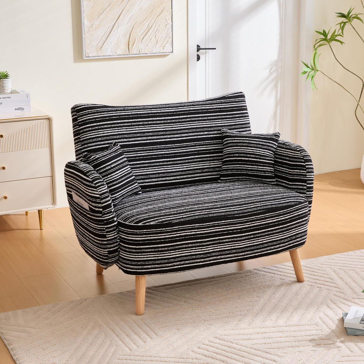 2-SITZER-SOFA aus Bouclé 121x81,5x87 cm mit Seitentaschen, schwarz - Schwarz, Textil (81.5/87/121cm)
