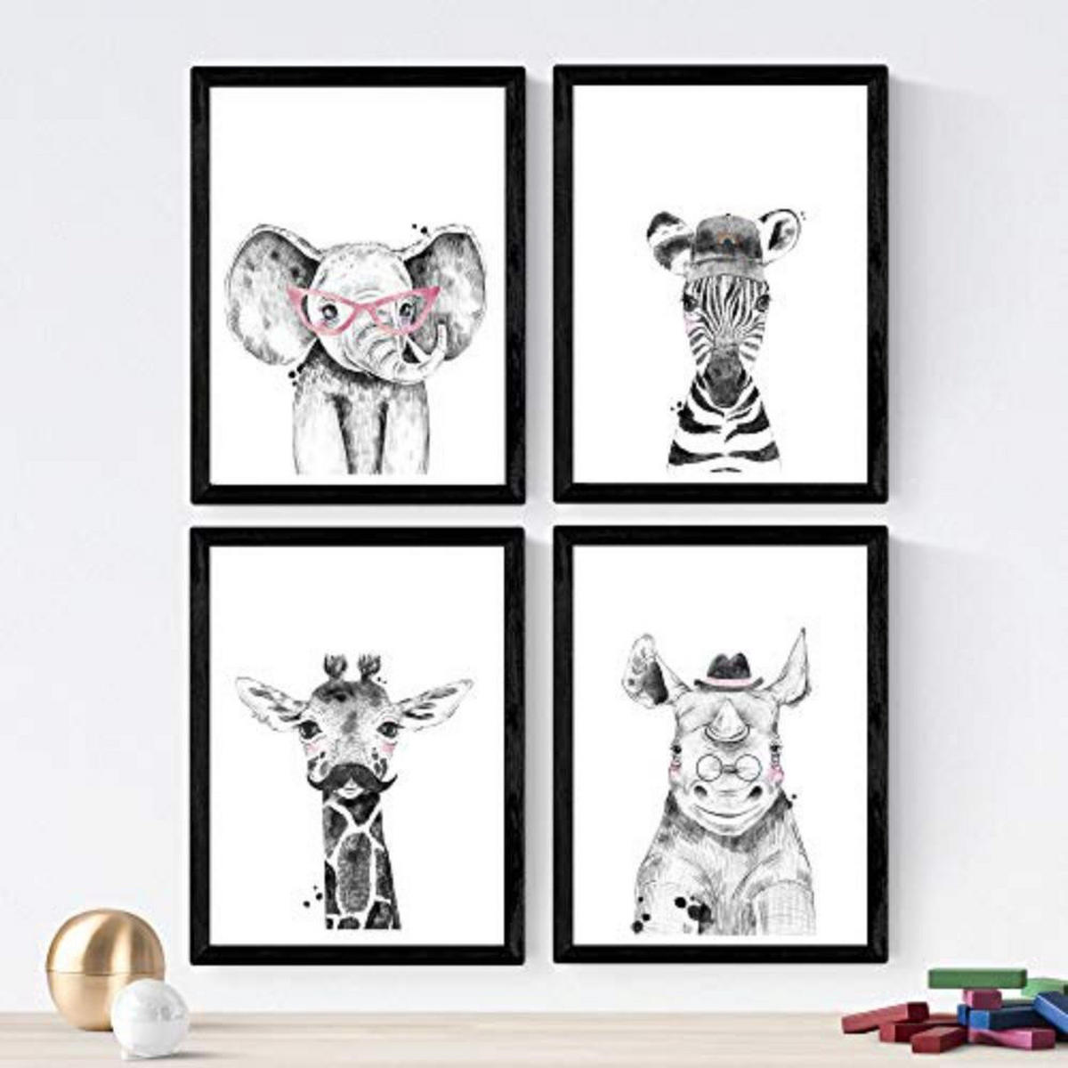 POSTER Set mit 4 erwachsener Kinder A3 Schwarzer Rahmen - Schwarz, Papier (29.7/3cm) - Nacnic