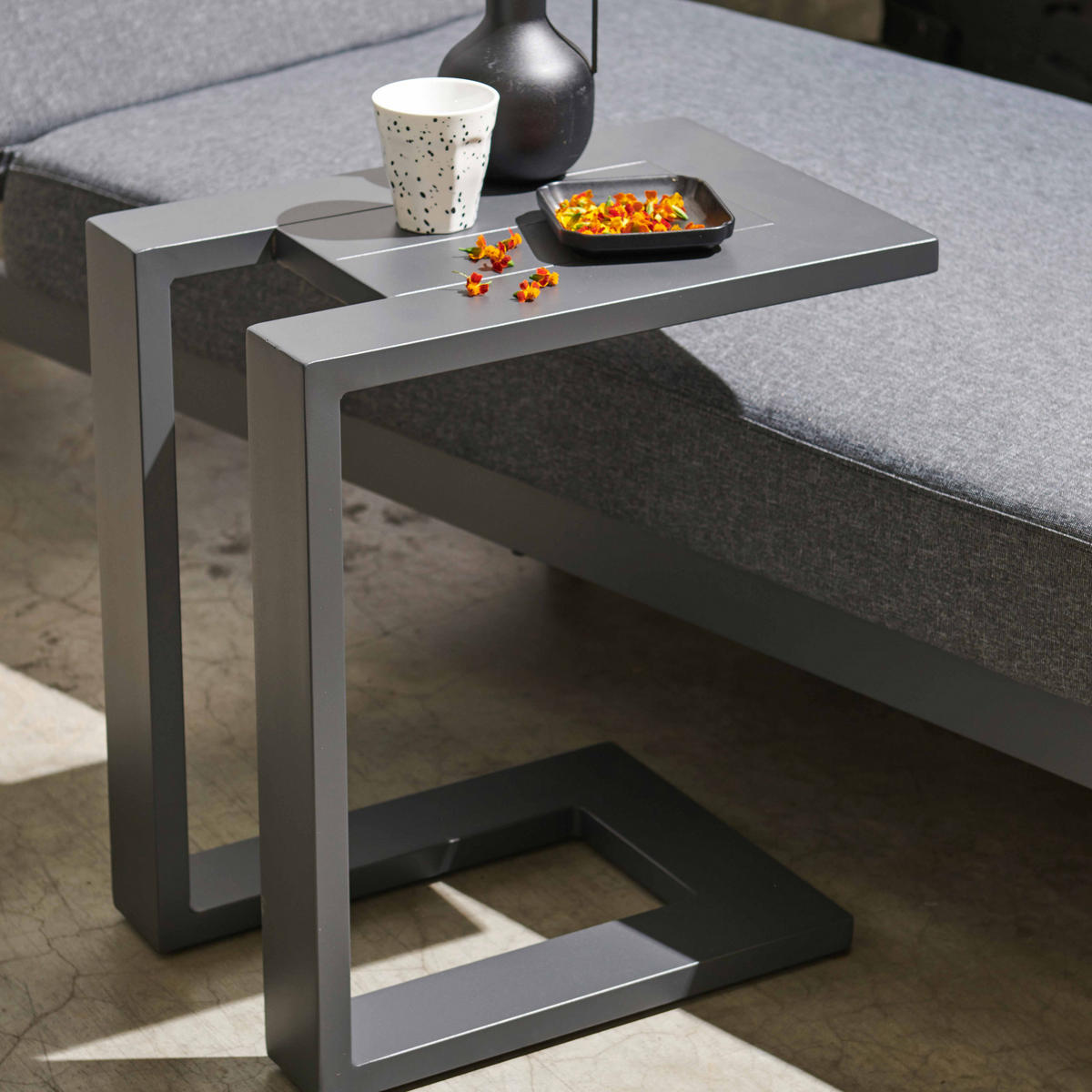 SONNENLIEGE mit Ablage, Grau - Grau, Metall (75/74/202cm) - Oviala