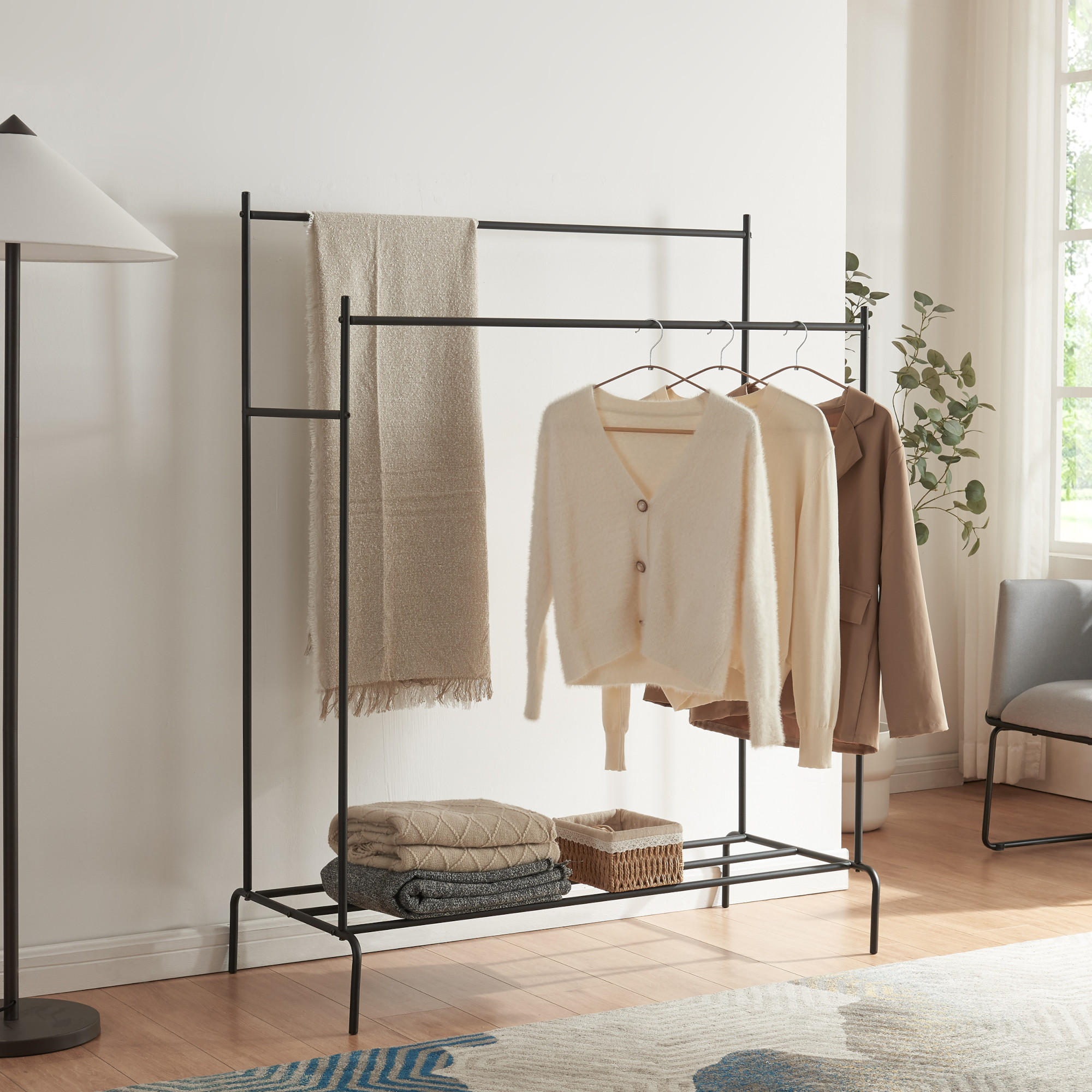 KLEIDERSTÄNDER Bramming - Schwarz, Metall (116/147/54cm) - [en.casa]