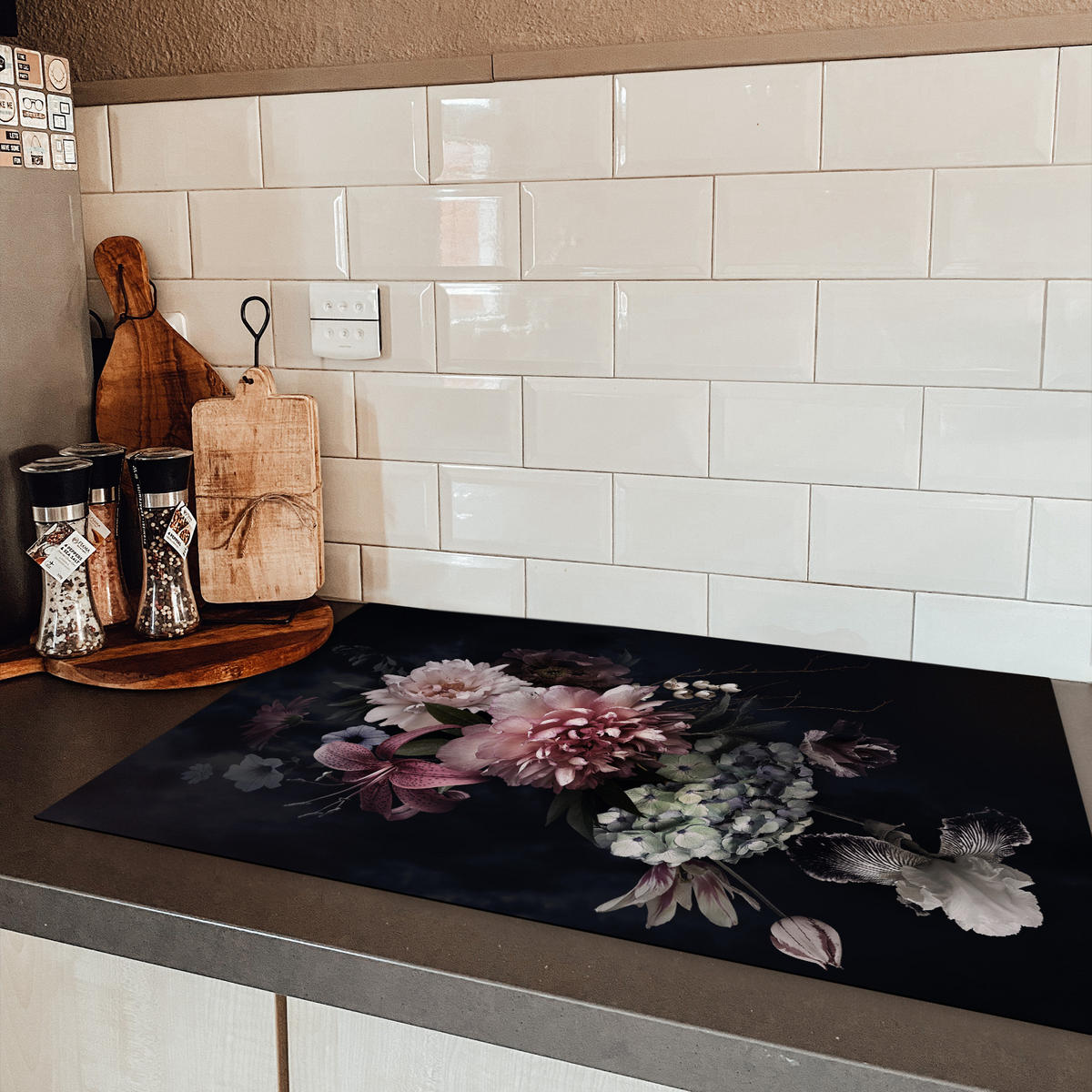 HERDABDECKPLATTE Blumen - Vintage - Pastell - Rosa - Weiß Abdeckung Ceranfeld 81.2x52 cm - Altrosa, Kunststoff (81.2/52/0.2cm) - MuchoWow