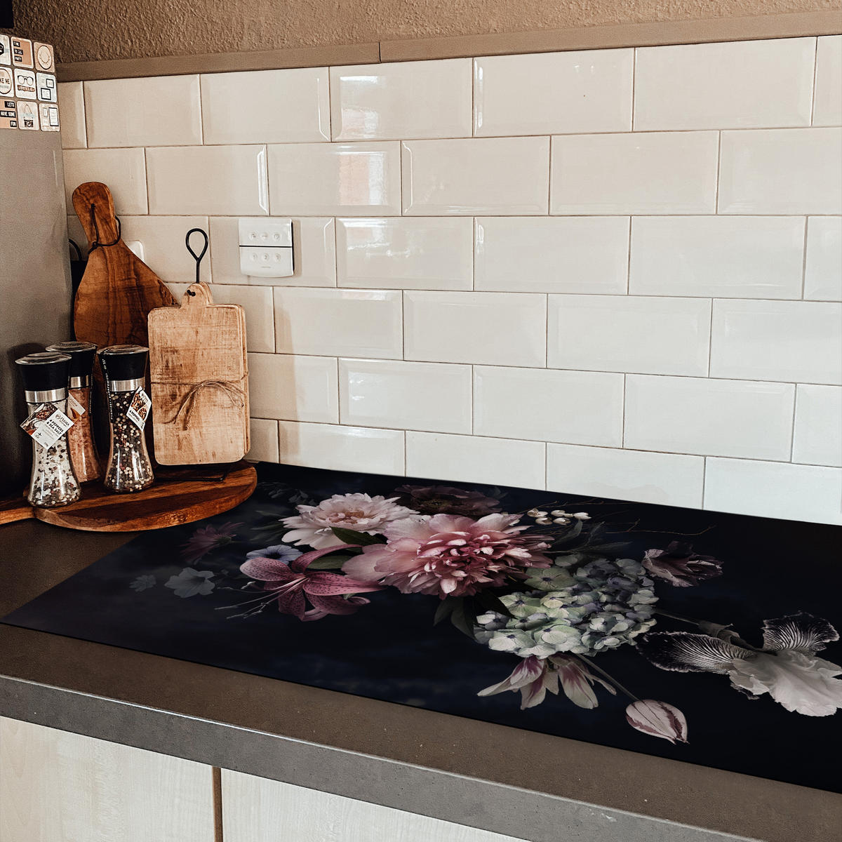 HERDABDECKPLATTE Blumen - Vintage - Pastell - Rosa - Weiß Induktionsschutz 89.6x51.6 cm - Altrosa, Kunststoff (89.6/51.6/0.2cm) - MuchoWow