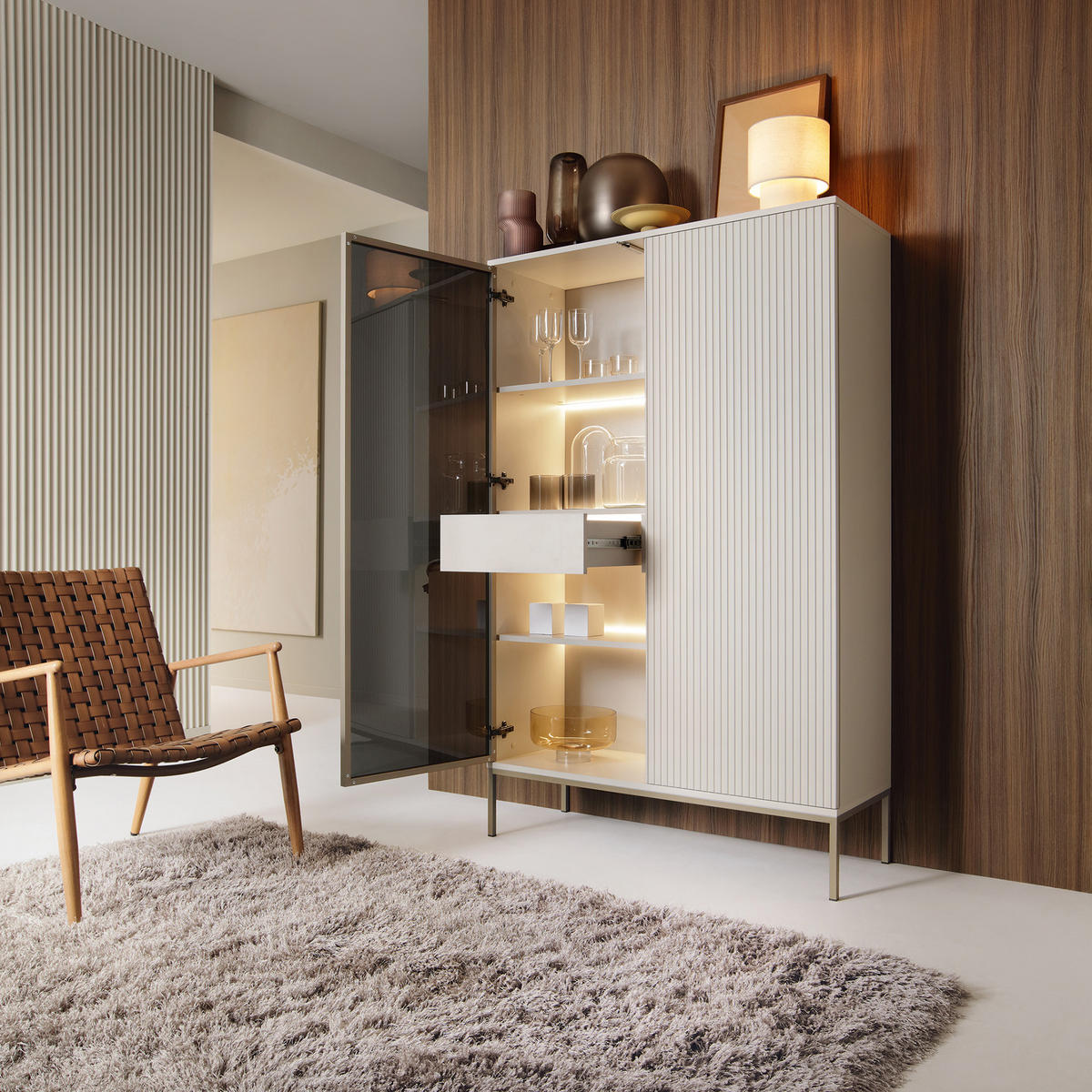 VITRINENSCHRÄNK FONTE, Cremefarbig - Creme, Holzwerkstoff (104/166/39cm) - KONSIMO®