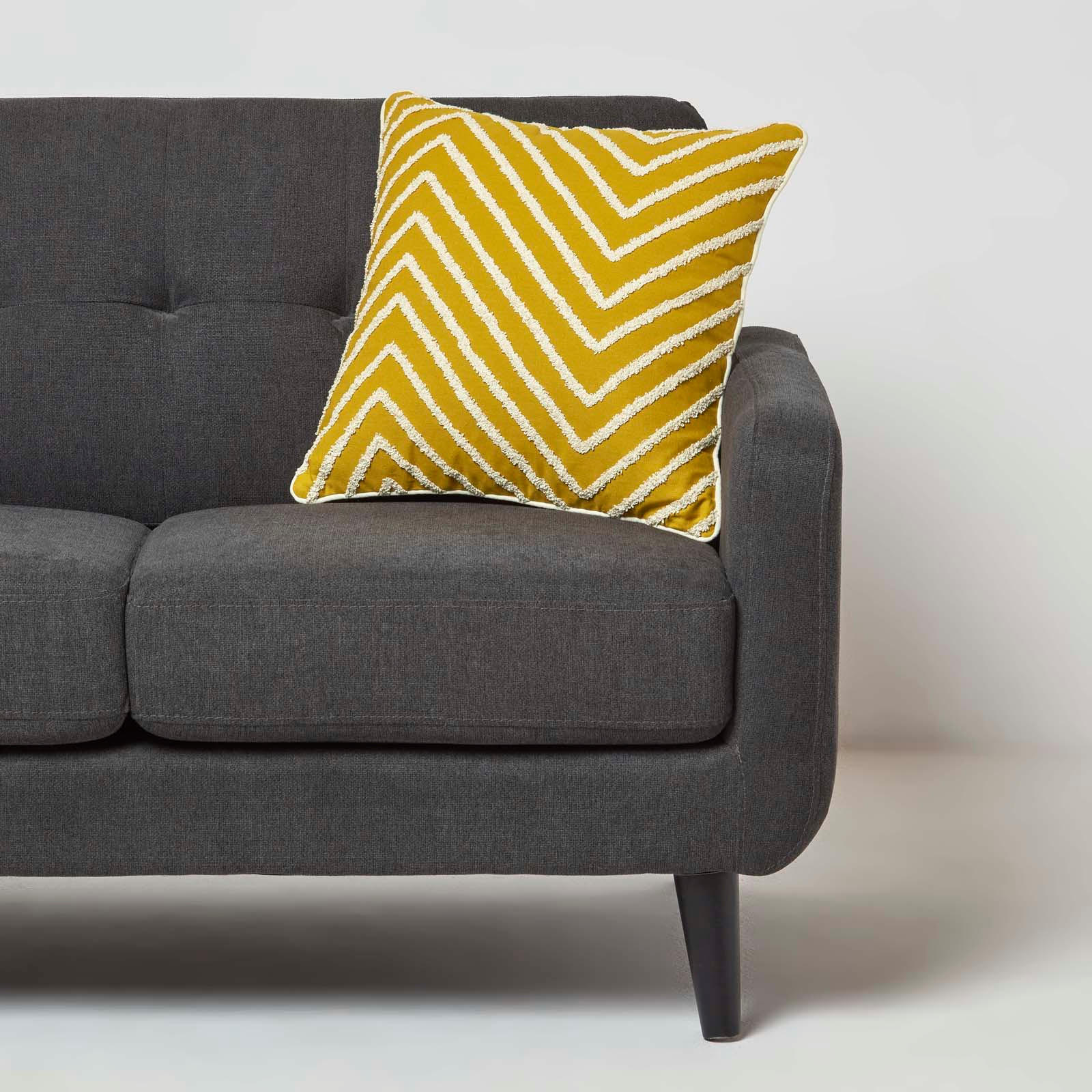 DEKOKISSEN Tufted senfgelb 45/45 cm mit Chevron-Muster - Dunkelgelb, Textil (45/45cm) - Homescapes