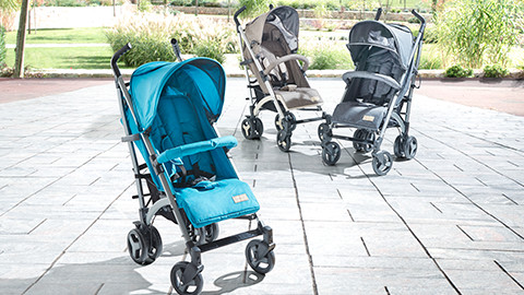 blaue und graue Buggys