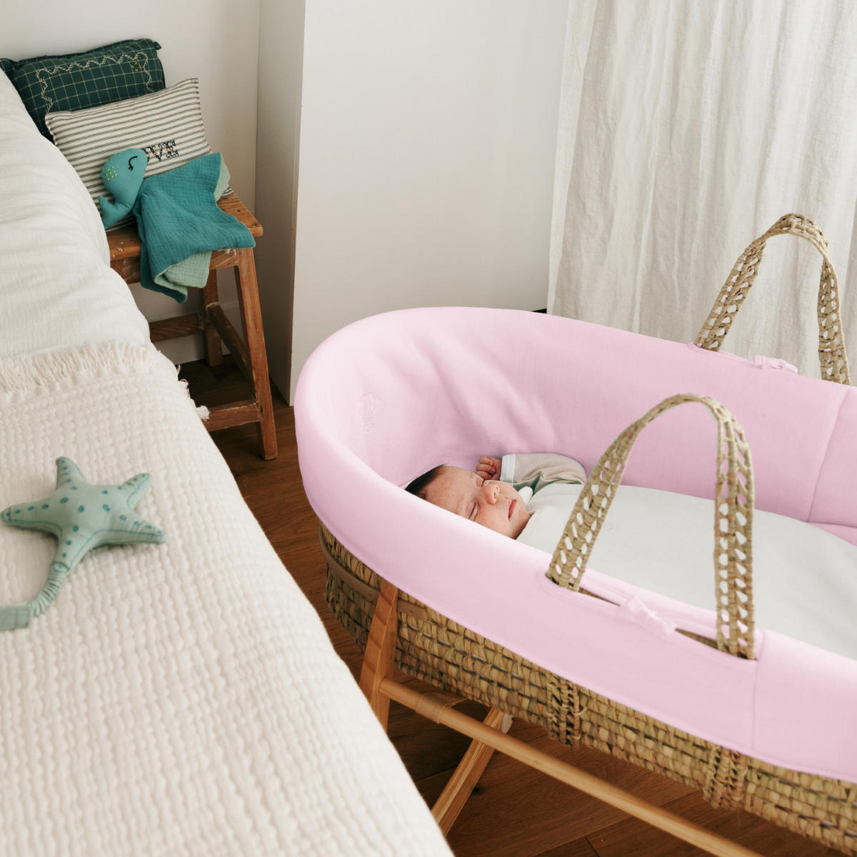 BABYTRAGEKORB mit Holzgestell rosa - Hellrosa, Naturmaterialien (29/78cm) - Premiers Moments