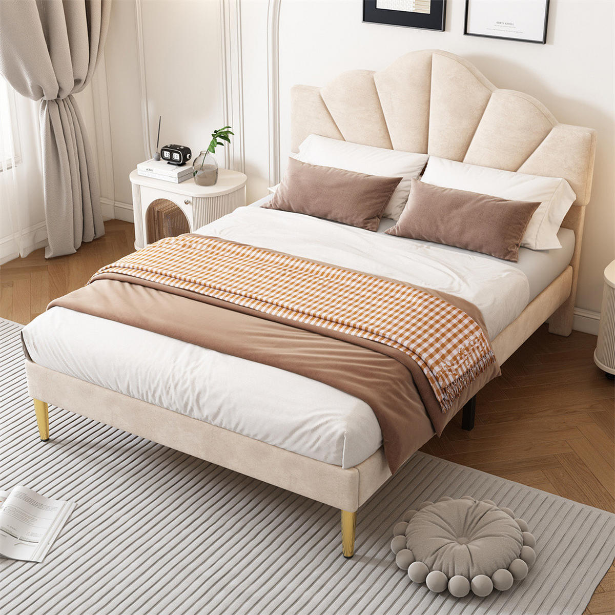 POLSTERBETT 140/200 cm in Beige Samt mit Goldenen Eisenbeinen - Beige, Holz/Textil (140/200cm) - KOMHTOM